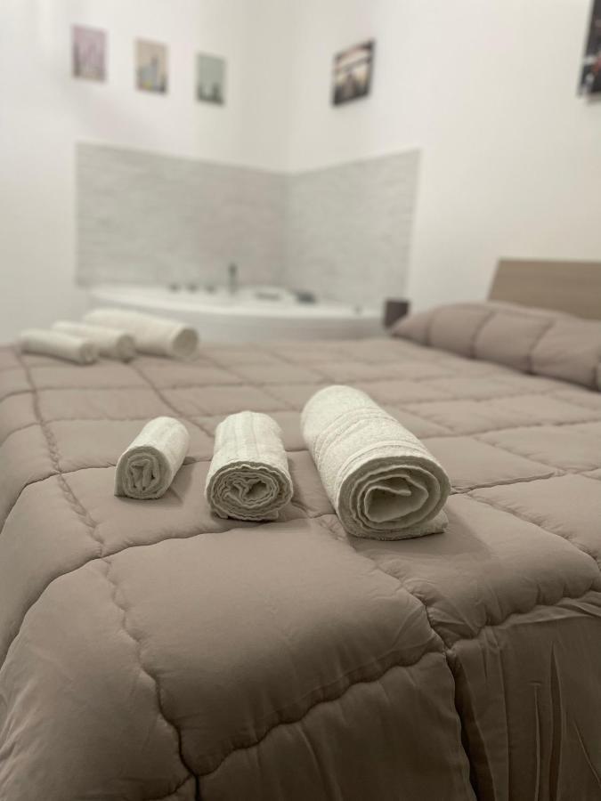 Rosa Dei Venti Apartment Catania Bagian luar foto